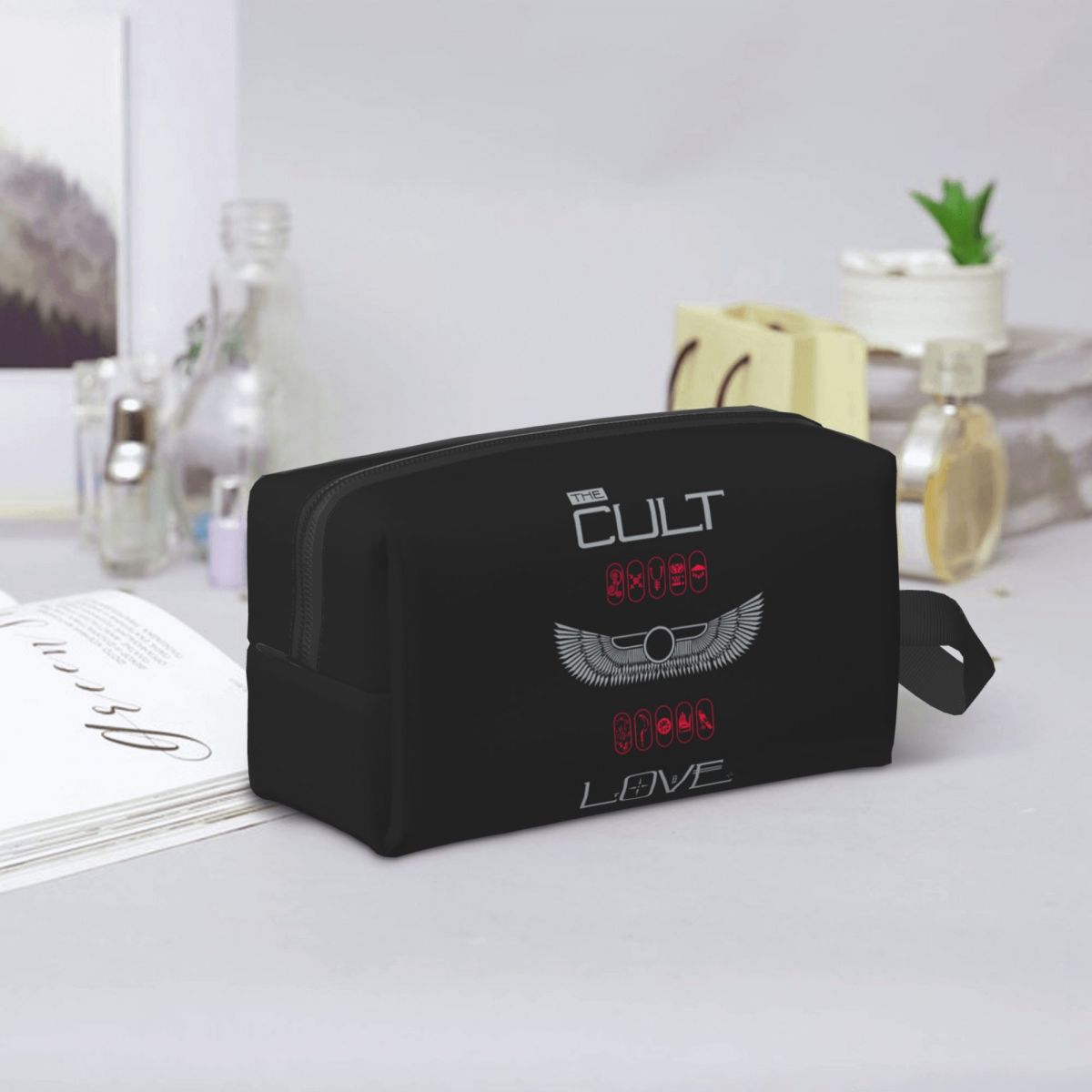 The Cult Love Makeup Bag Cosme - Beauty Love Makeup ulasan dan harga